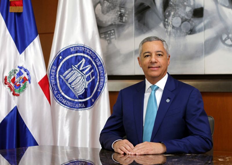 Imagen destacada de Escogen al Ministro de Hacienda de República Dominicana entre los tres primeros de américa latina
