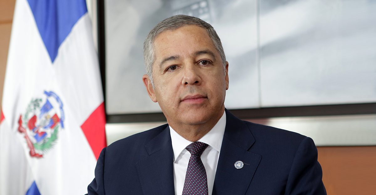 Ministro de Hacienda califica de “extraño” análisis representante del BM en el país
