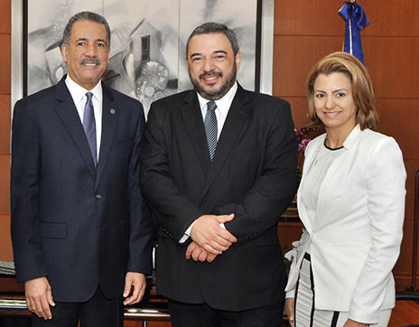 Imagen destacada de El ministro Simón Lizardo Mézquita se reúne con su homólogo de Uruguay