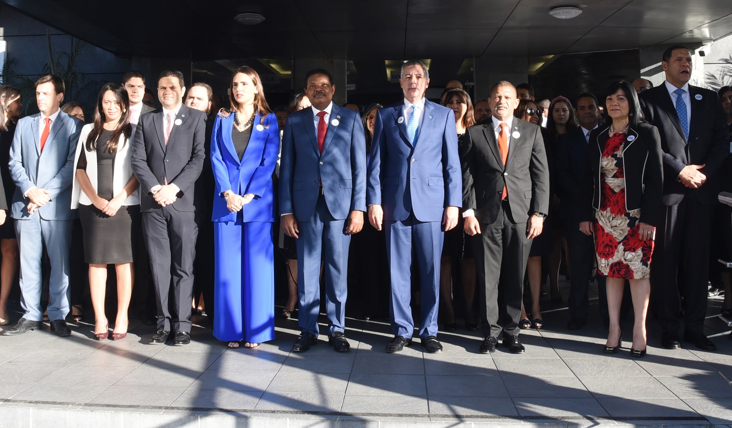 Ministerio de Hacienda celebra 175 años de su fundación