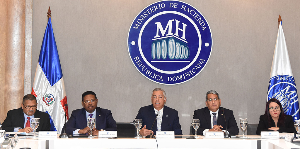 Finanzas públicas cierran año 2017 con un balance positivo