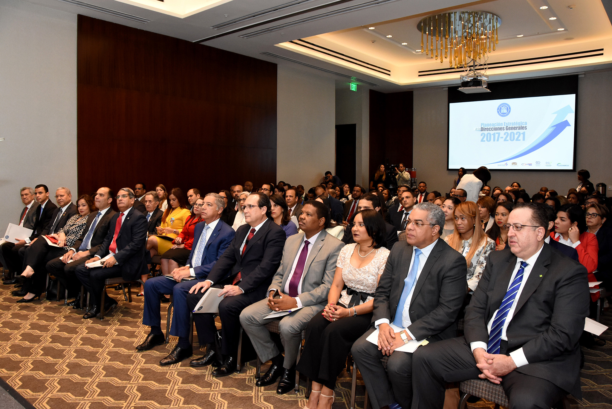 Dependencias del Ministerio de Hacienda presentan su planificación estratégica institucional
