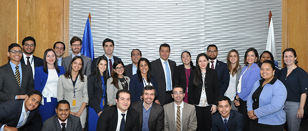 Ministerio de Hacienda y Banco Mundial celebran taller sobre contingentes fiscales