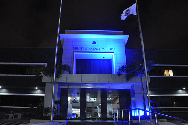 Imagen destacada de Ministerio de Hacienda se ilumina de azul por el día mundial de concienciación del autismo