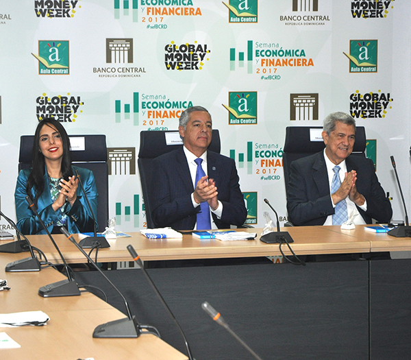 Imagen destacada de Ministerio de Hacienda inicia ciclo de conferencias en la semana económica y financiera