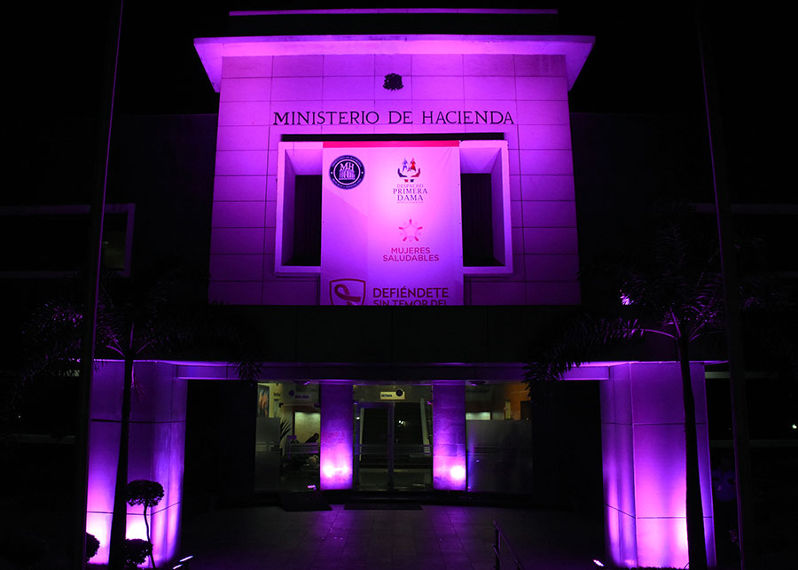 Ministerio de Hacienda se une a campaña contra el cáncer de mama