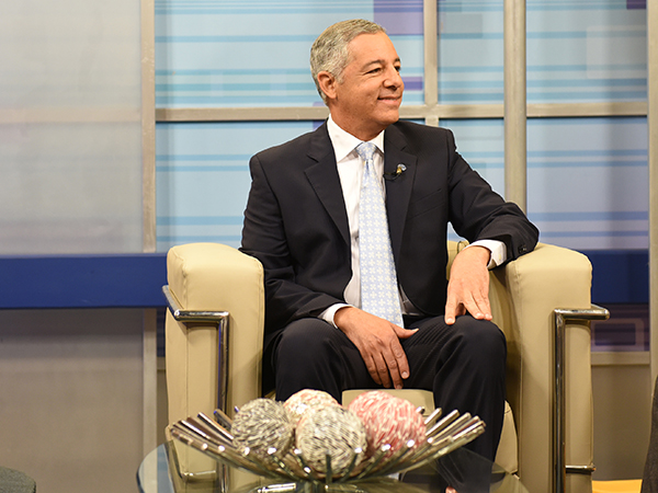 Ministro de Hacienda asegura que la deuda pública es manejable