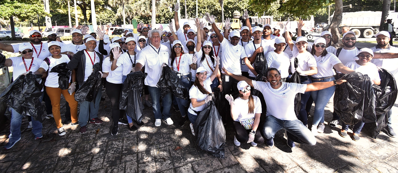 Con jornada de limpieza de playas Hacienda reafirma compromiso de preservar el medio ambiente