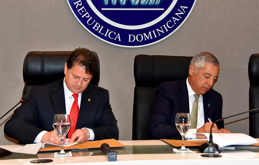 República dominicana suscribe contrato de préstamo para terminar la presa de Monte Grande