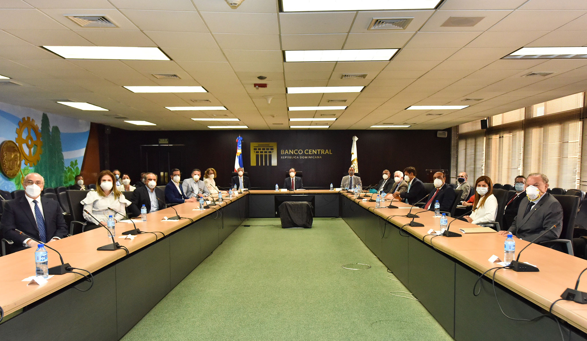 Sector empresarial califica de positivo impacto de medidas monetarias y fiscales adoptadas frente al COVID-19 en reunión con gobernador del BC, ministro de Hacienda y superintendente de Bancos