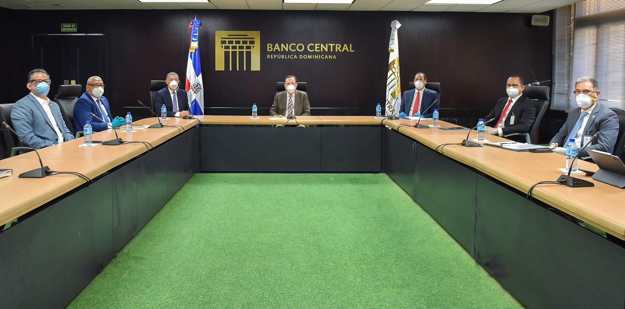 Banco Central, Ministerio de Hacienda y Superintendencia de Bancos  evalúan mecanismos para un fondo de garantía dirigido a las MIPYMES