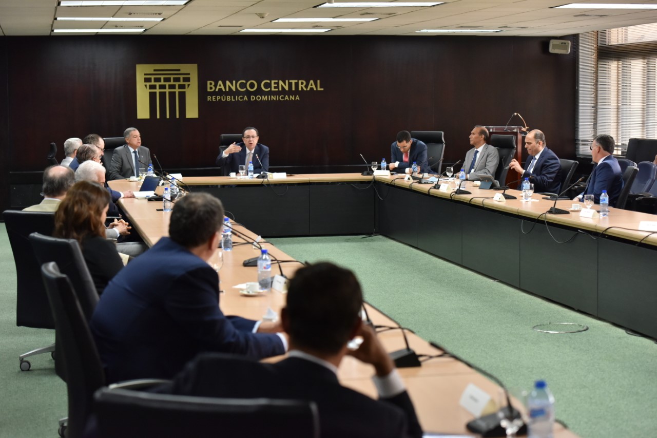 Comisión para atender Asuntos Económicos y de Empleo y Consejo Nacional de Competitividad evalúan medidas tomadas ante el COVID-19