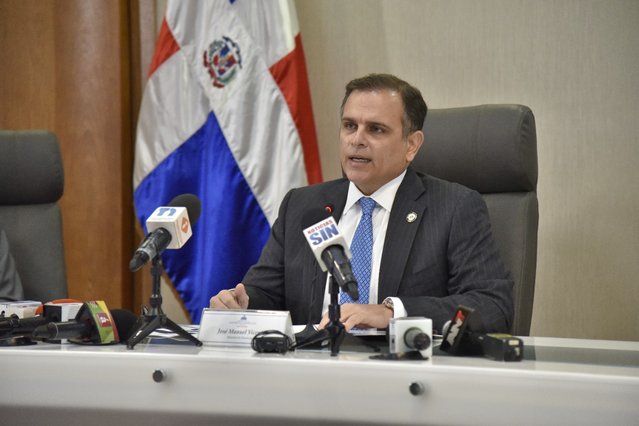 Gobierno cierra con un déficit fiscal de -2.7 % en 2021 como  consecuencia del aumento de las recaudaciones y la disciplina  presupuestaria