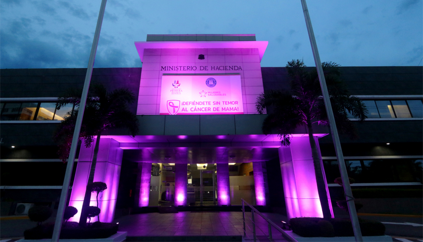Ministerio de Hacienda respalda campaña contra el cáncer de mama