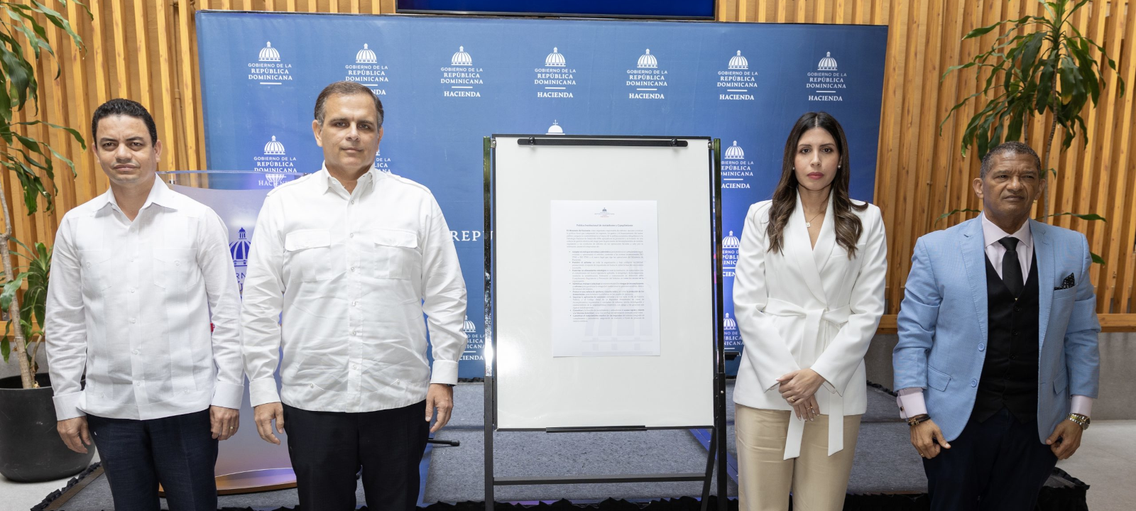 Hacienda oficializa Política de Antisoborno para seguir promoviendo la ética y transparencia