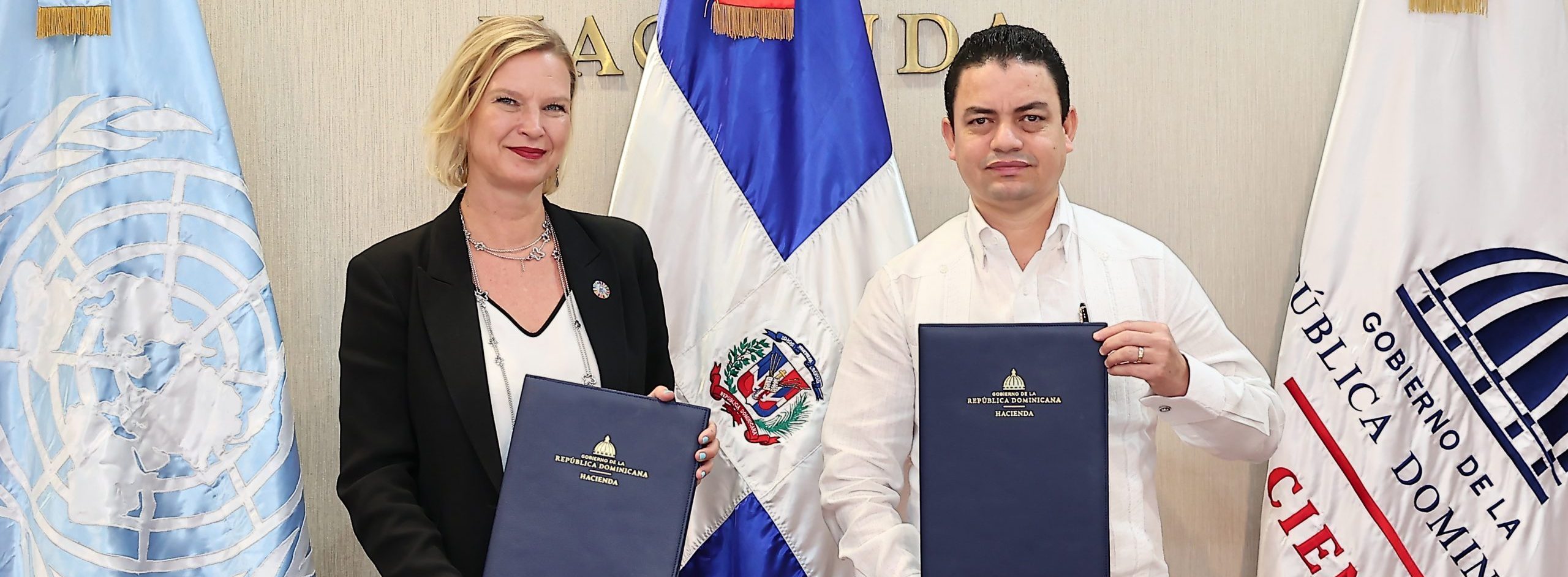 El PNUD y el Ministerio de Hacienda firman acuerdo de cooperación  para  actualizar y ampliar servicios de gestión documental
