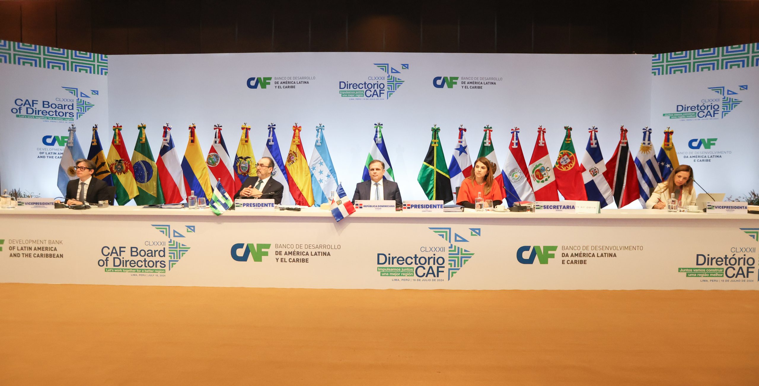 Vicente preside reunión histórica del Directorio CAF con financiamientos a la región por US$2,740 millones