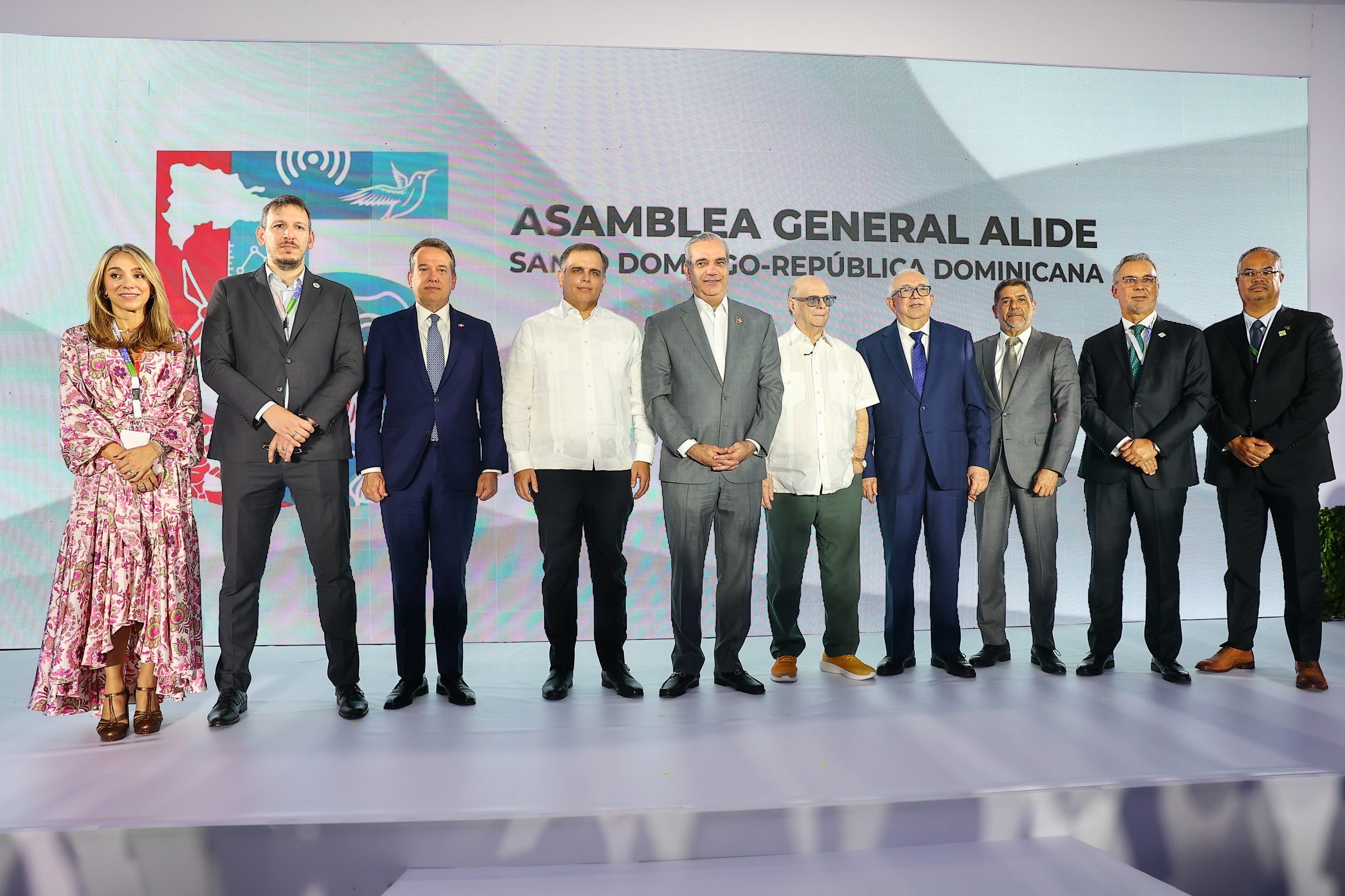 Ministro de Hacienda destaca crecimiento resiliente y sostenible de la economía dominicana
