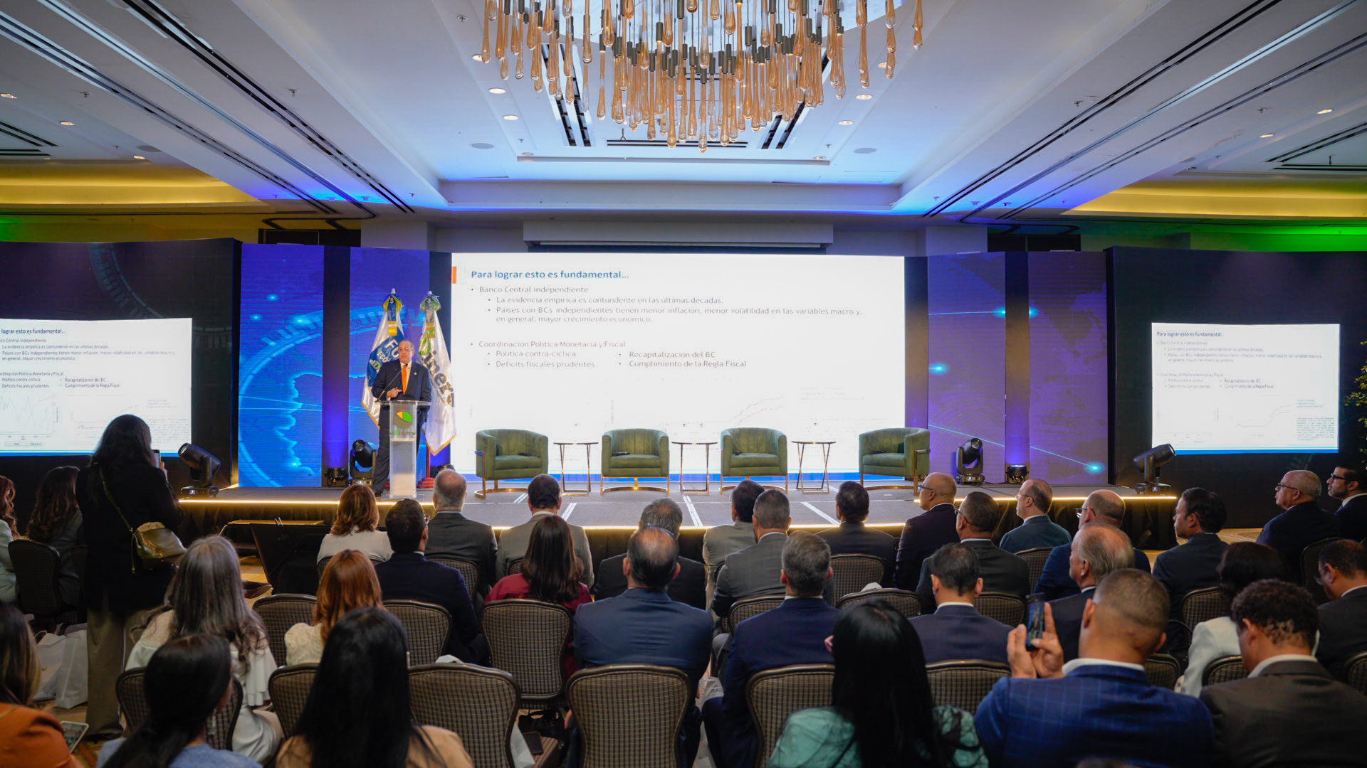 Ministro Magín Díaz reafirma compromiso con el aumento y la eficiencia de la inversión pública