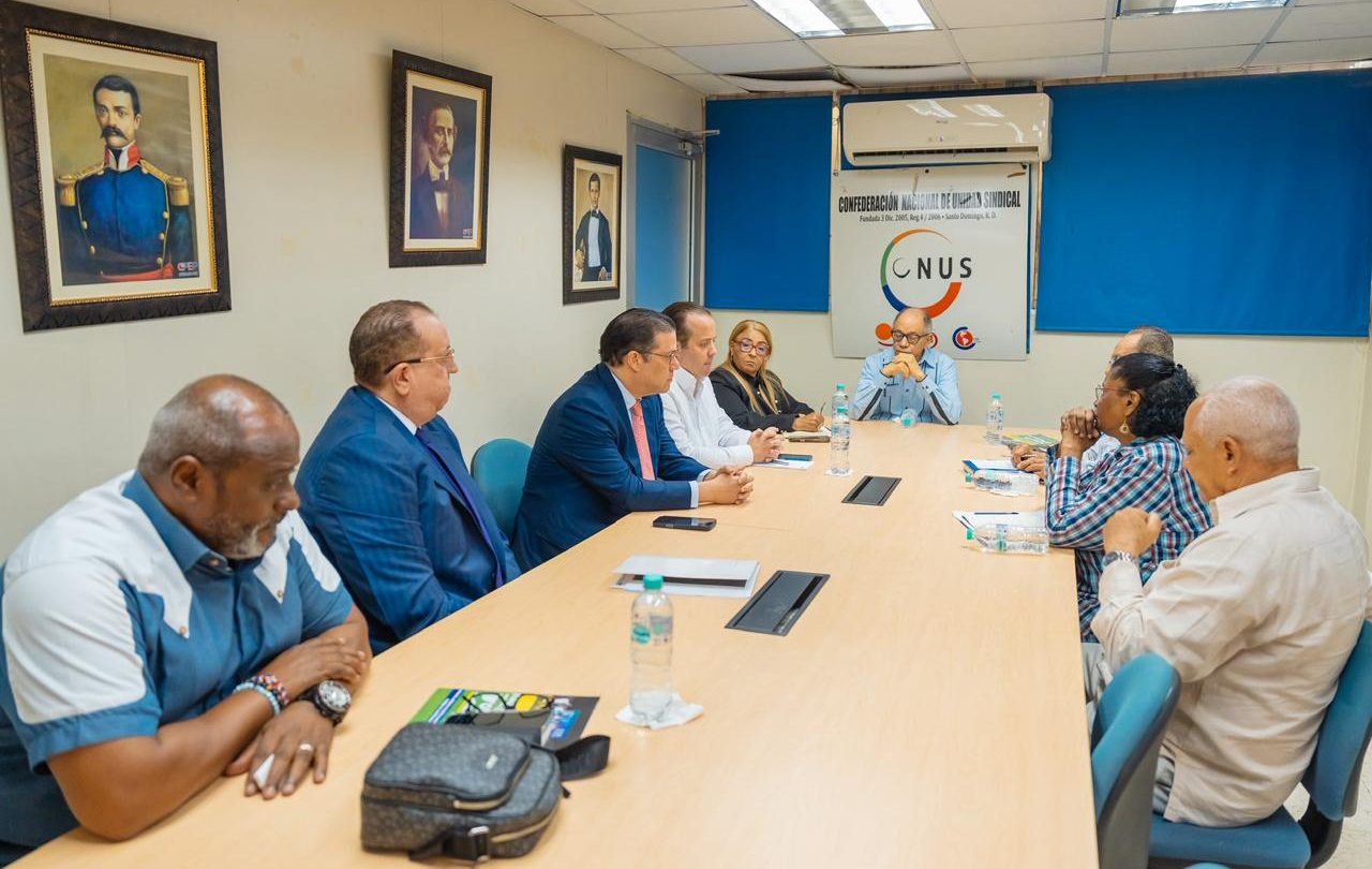 Gobierno fortalece diálogo con sindicatos de trabajadores ante impacto de crisis en Medio Oriente