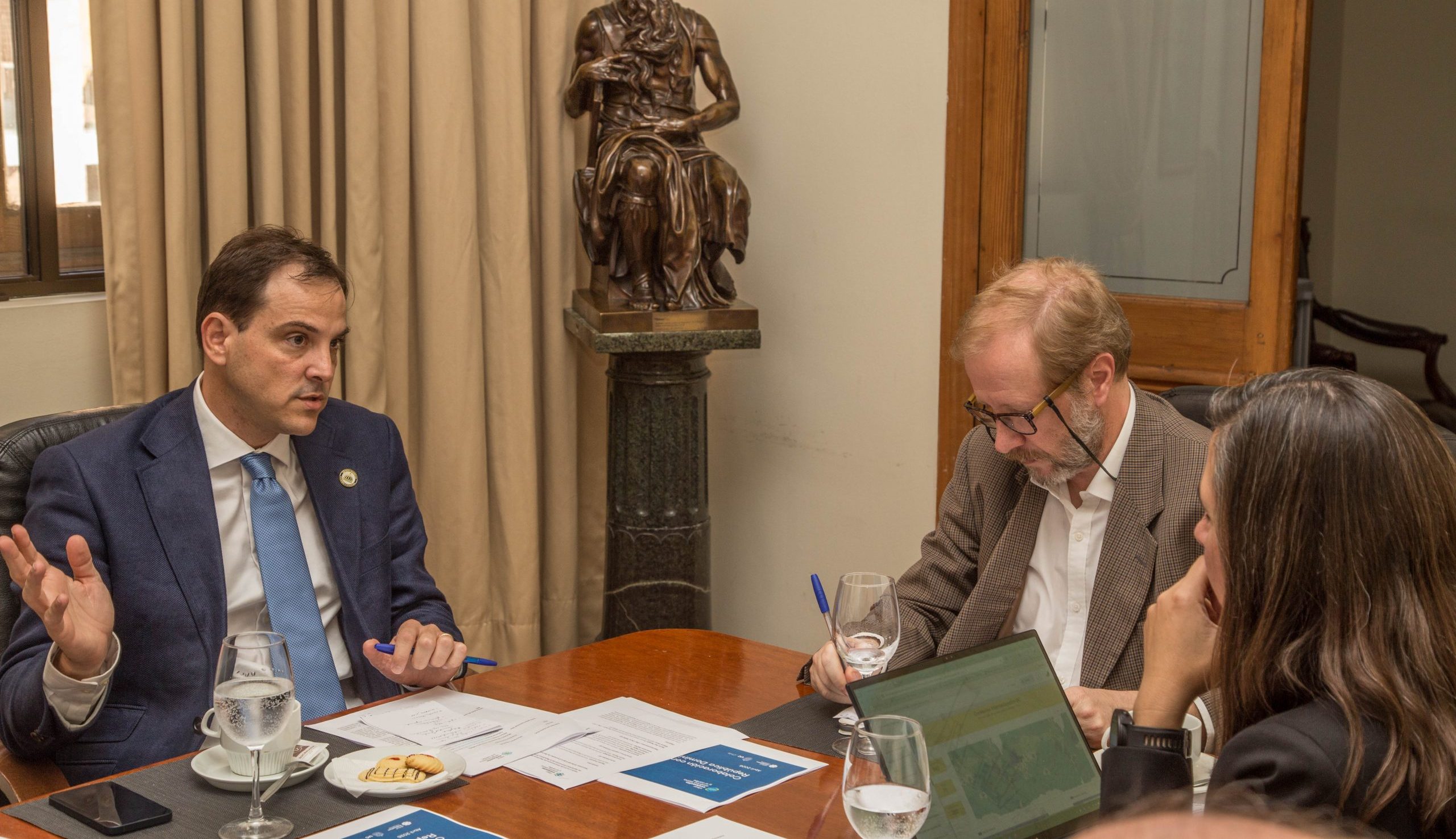 RD firma acuerdo en Chile que fortalece el Sistema de Monitoreo y Evaluación para la eficiencia de la gestión y políticas públicas