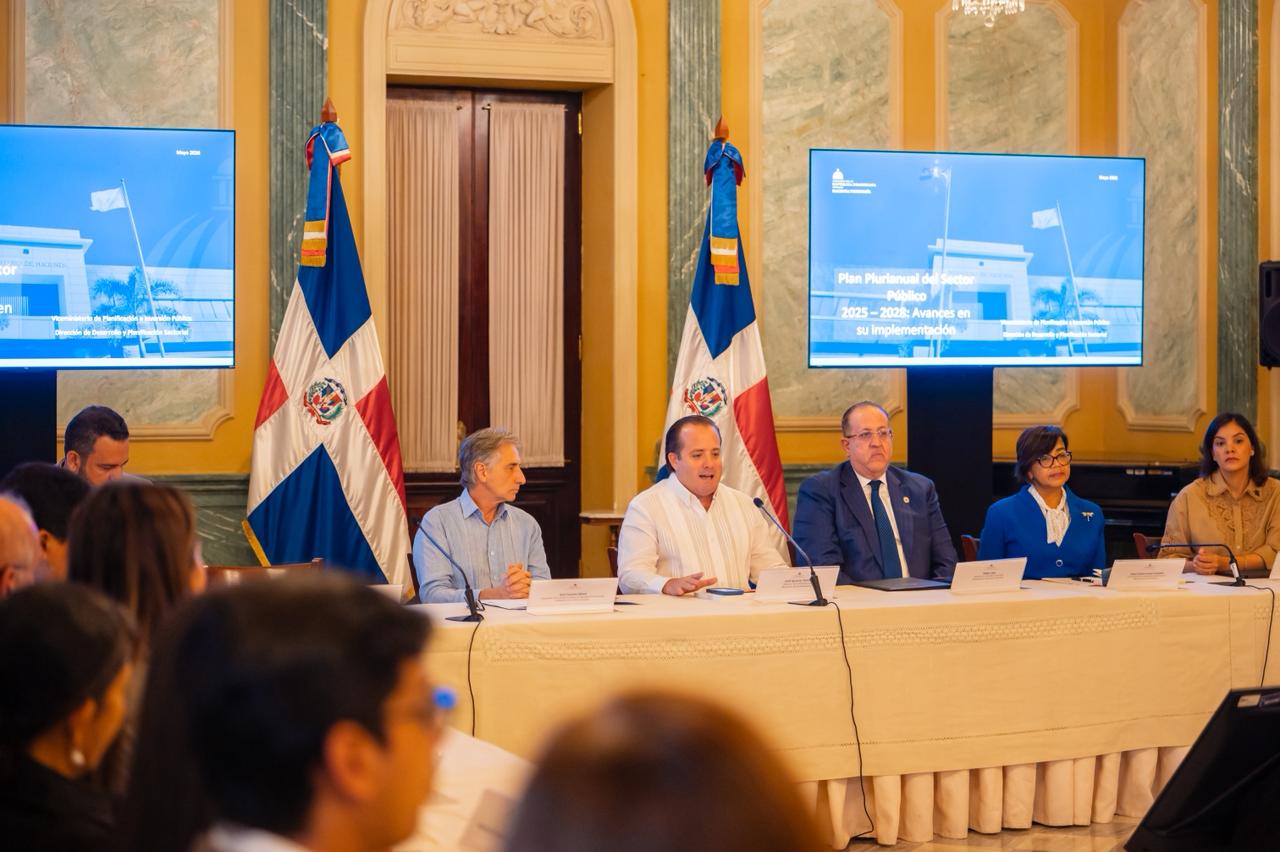 Gobierno y UE impulsan economía verde en RD; UE dona 2.2 MM de euros