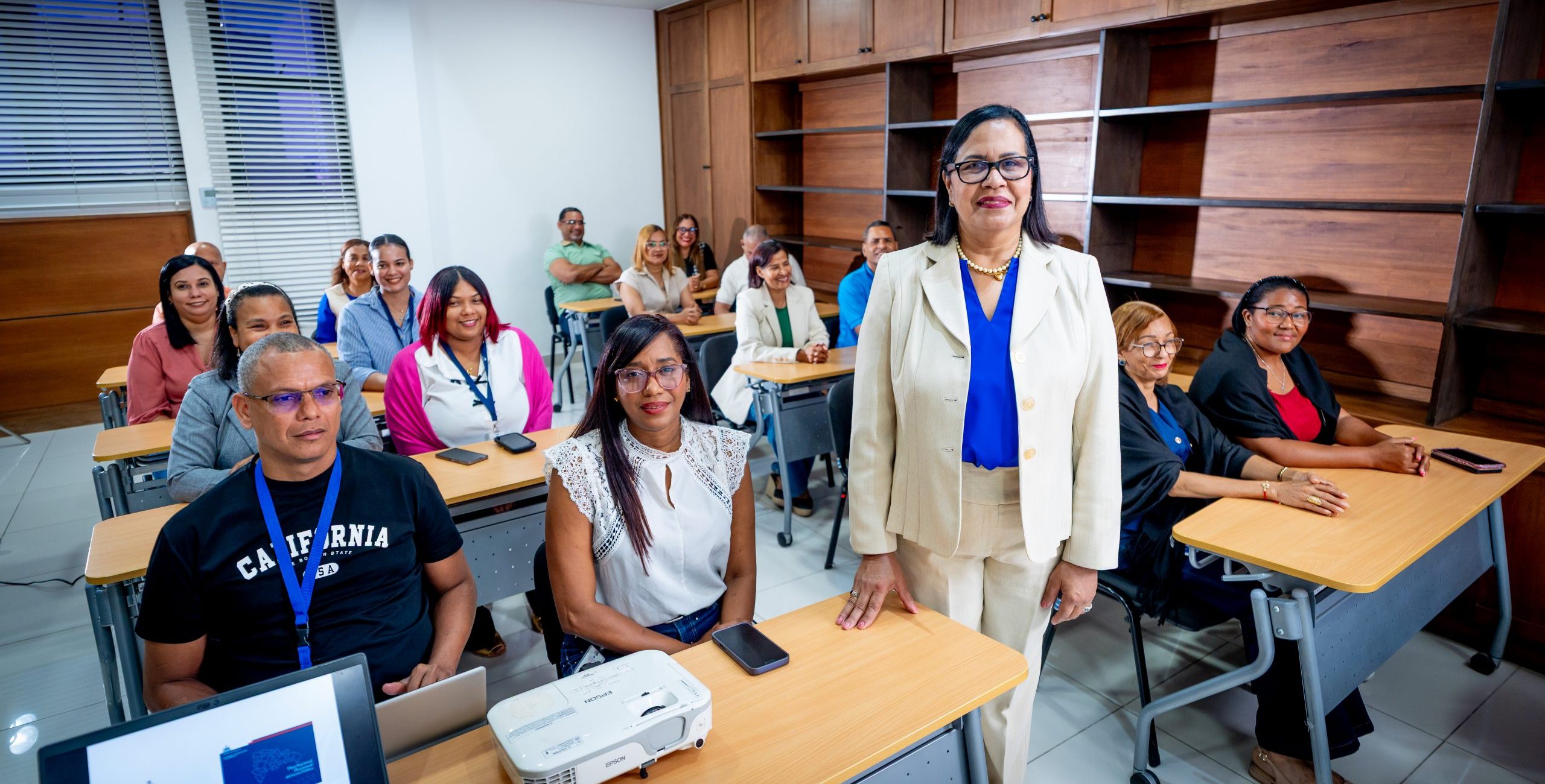 Hacienda y Economía reconoce la vocación y compromiso de los docentes de su centro de capacitación