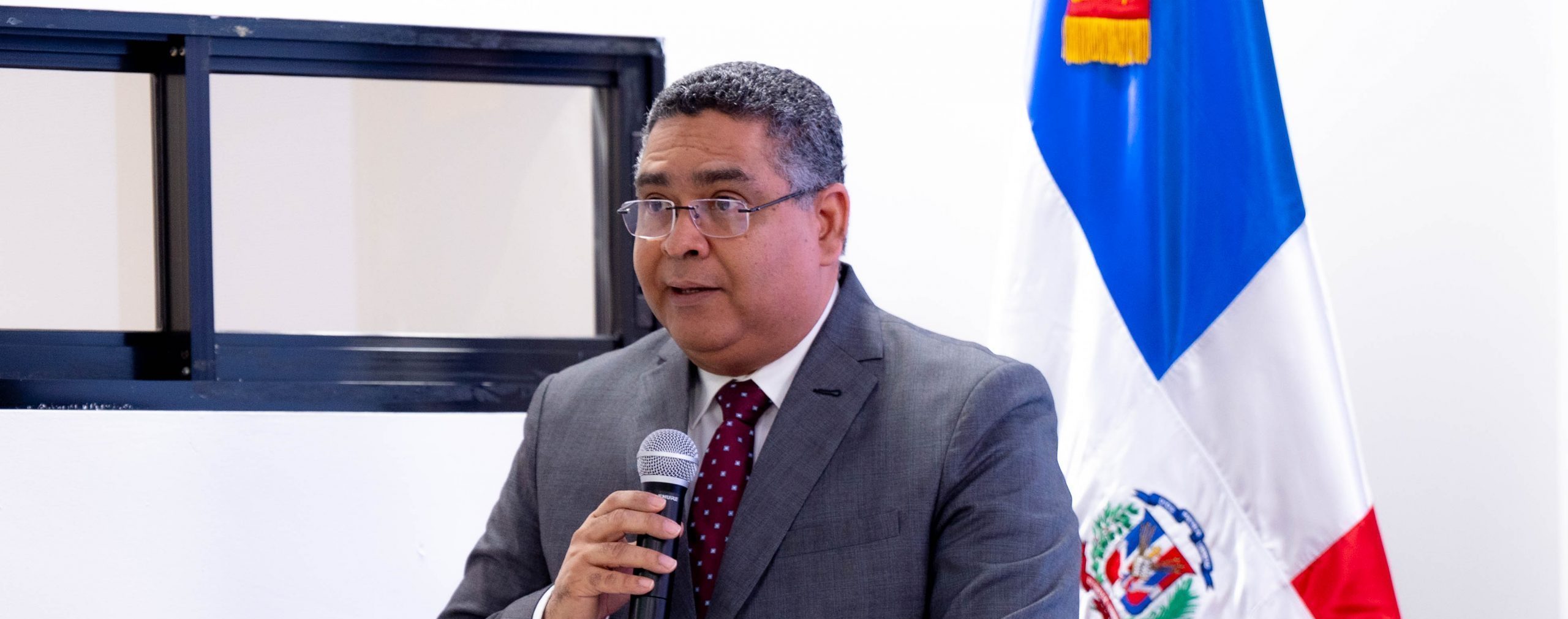 Viceministro Alexis Cruz defiende propuesta de medidas anticrisis y destaca protección de la clase vulnerable