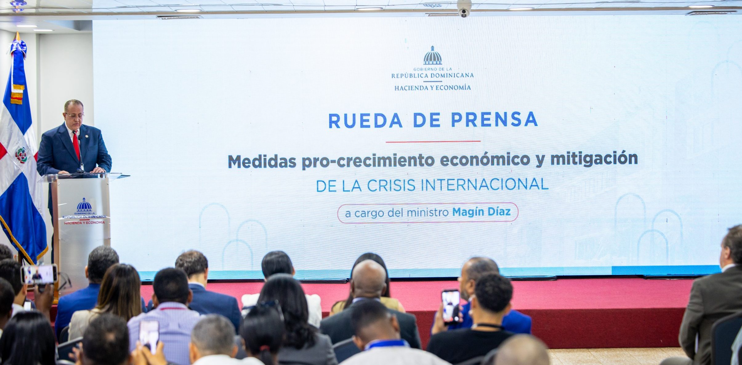 Plan anticrisis del gobierno incluye amnistía fiscal, eliminación del anticipo, eleva deducciones educativas y establece otras medidas para impulsar la economía