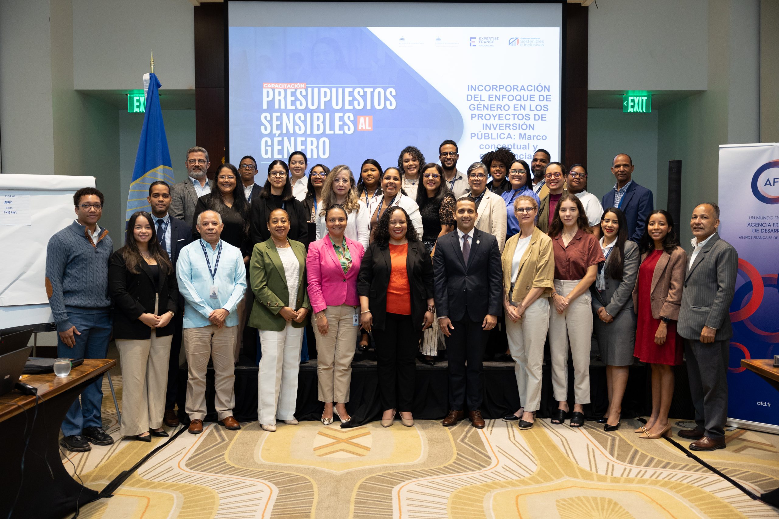 Hacienda y Economía promueve la incorporación del enfoque de género en proyectos de inversión pública
