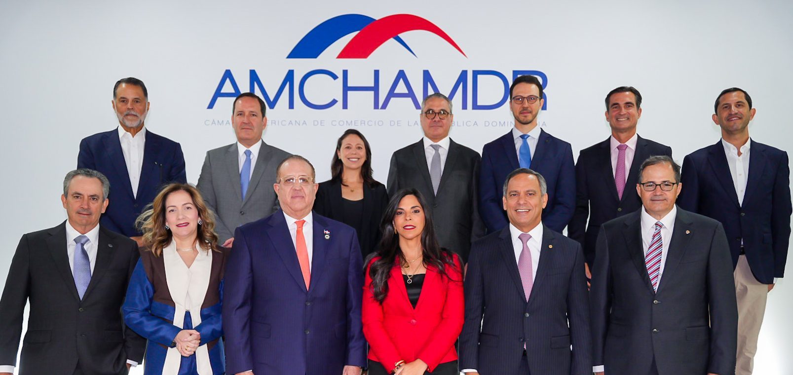 Magín Díaz: La economía de RD responde positivamente pese a la incertidumbre persistente