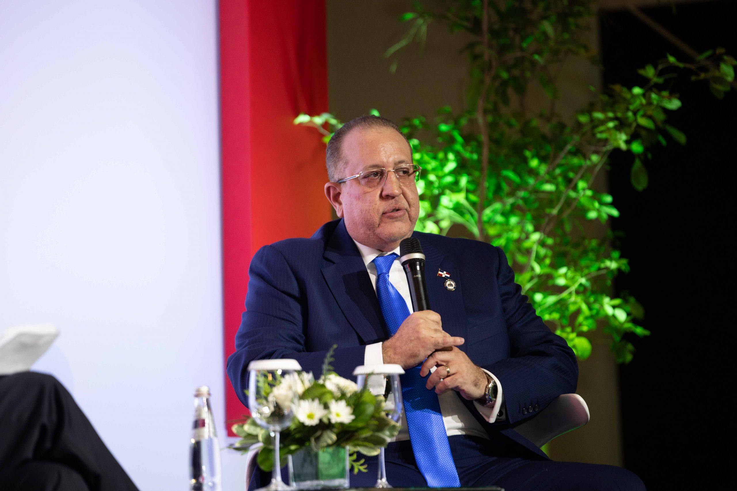 ministro de Hacienda y Economía, Magín Díaz