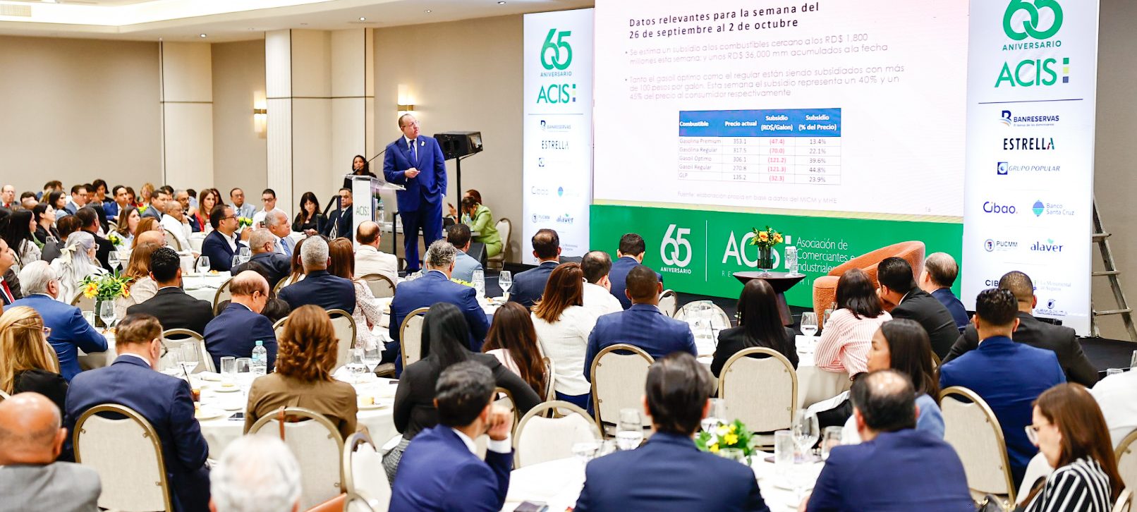 Ministro plantea sostener la inversión pública pese al costo de amortiguar la crisis externa